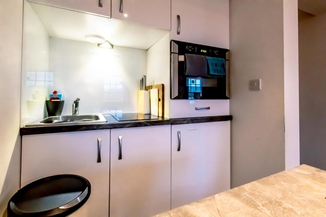 Domus House Studio Apartments In Chester City Centre With Free Parking By Rework Accommodation Exterior photo